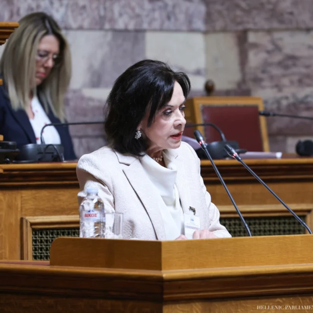 ‼️Η ΔΙΚΗ ΜΑΣ ΠΡΟΕΔΡΟΣ ΣΤΗΝ ΒΟΥΛΗ ΤΩΝ ΕΛΛΗΝΩΝ‼️

👉Με αφορμή την Ευρωπαική Ημέρα Δικαιωμάτων των Ασθενών, η φωνή των ασθενών ακούστηκε από την Βουλή των Ελλήνων: 🥰

👉Στο επίκεντρο η συμμετοχή, τα δικαιώματα και ένα σύγχρονο ανθρωποκεντρικό σύστημα υγείας.😍
👉Στην κατάμεστη Αίθουσα της Γερουσίας της Βουλής των Ελλήνων πραγματοποιήθηκε χτες εκδήλωση για τον εορτασμό της Ευρωπαικής Ημέρας Δικαιωμάτων των Ασθενών με θέμα: "Ο ρόλος των Ασθενών: Συμμετοχή και Δικαιώματα στην Υγεία".❤️

👉Παρουσία της πολιτικής ηγεσίας των Υπουργείων Υγείας Ελλάδας και Κύπρου, Βουλευτών, εκπροσώπων διεθνών οργανισμών, θεσμικών φορέων, της επιστημονικής κοινότητας και οργανώσεων ασθενών από την Ελλάδα και την Κύπρο, επιβεβαιώθηκε η ισχυρή δυναμική της κοινότητας των ασθενών και ο ενεργός ρόλος της στον δημόσιο διάλογο για την υγεία, ενώ αναδείχθηκε το καθολικό πλέον αίτημα για μεγαλύτερη θεσμική ενίσχυση της συμμετοχής τους στην λήψη αποφάσεων.🦋🧡

#ΕυρωπαικήΗμέραΔικαιωματωνΑσθενών
#ΕνωσηΑσθενώνΕλλάδας
#Πεταλούδα